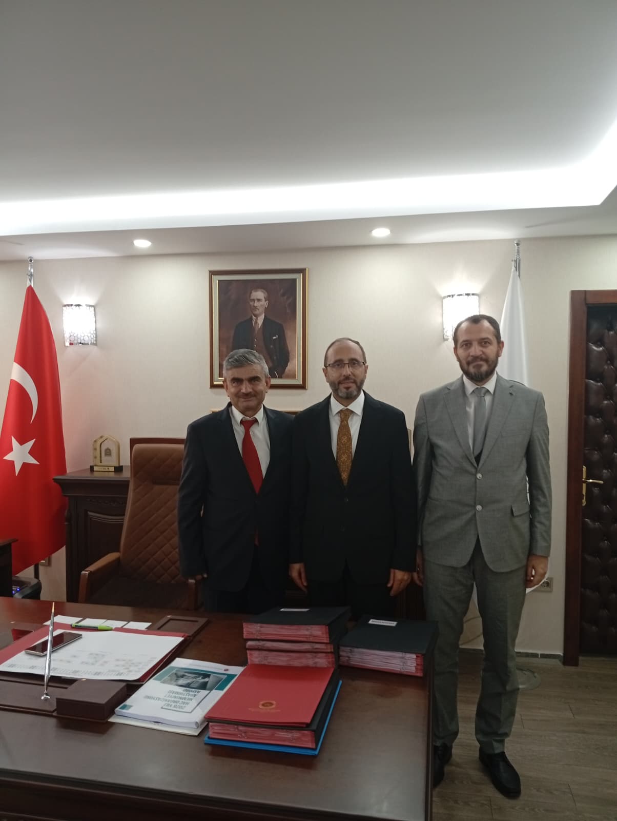 Sendikamızdan Hac ve Umre Hizmetleri Genel Müdürü Hüseyin Demirhan’a Hayırlı Olsun Ziyareti